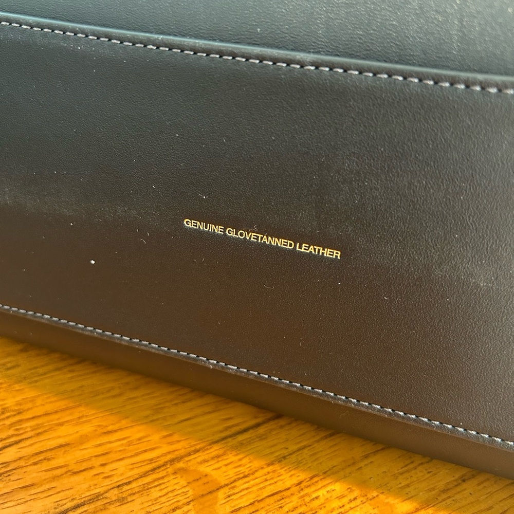 New Coach Black Leather Shoulder Bag with Gold Accent and Wallet - Picture 13 of 16